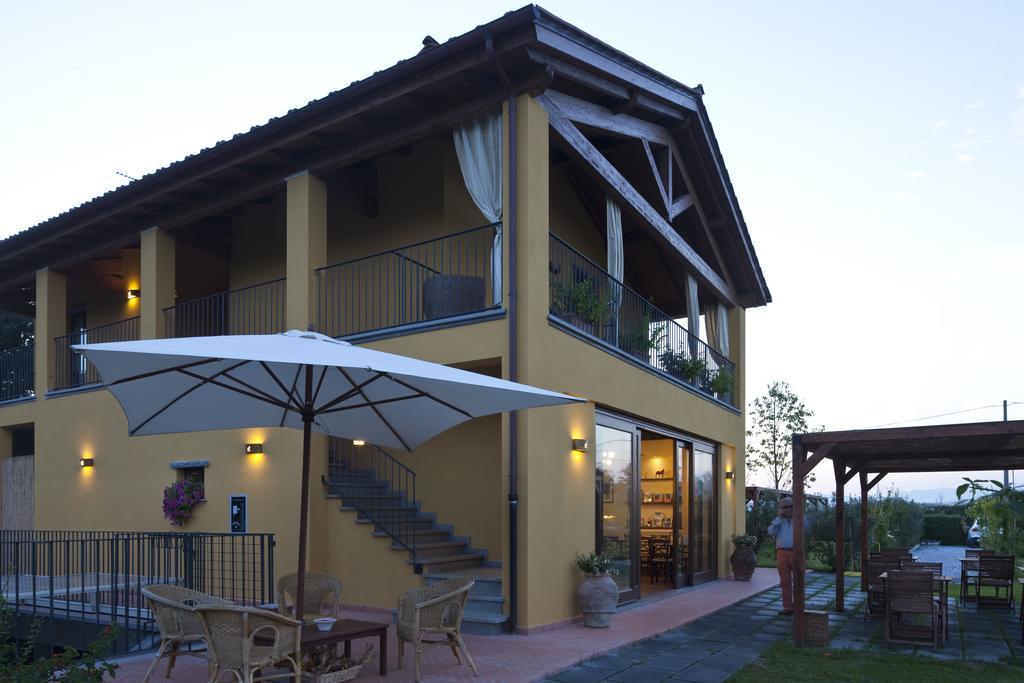 Antico Casale Guest House Sarzana Luaran gambar